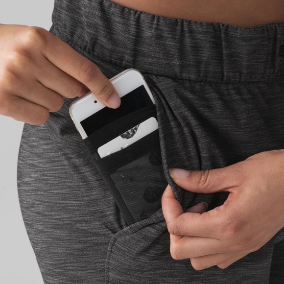 Lululemon, On The Fly Pant, Heathered Black, Size 4 - Picture 9 of 12